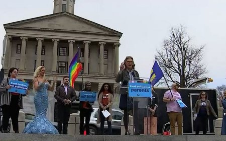 Rally Protests Proposed Anti-Drag Law in Tennessee
