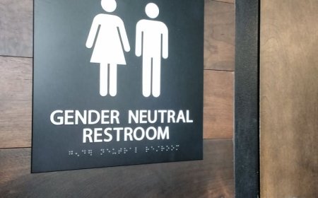Gender-neutral bathroom bill introduced for California schools