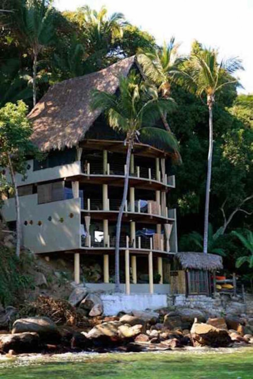 Casa Pericos – Gay Yelapa Eco-Resort