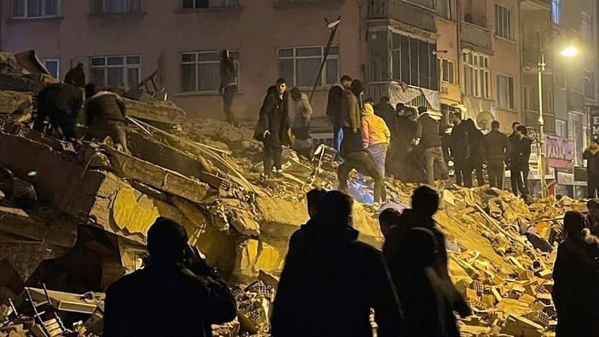 Survivor Describes Terror of Turkey’s Historic Earthquakes