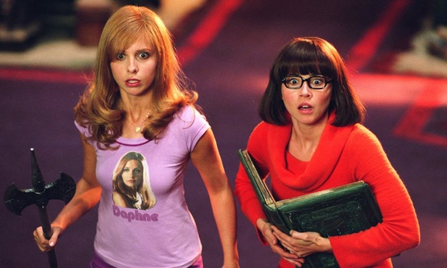 Velma and Daphne Kissed in the Live-Action ‘Scooby Doo’ Movie … But It Was Cut