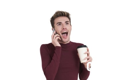 These empowering “gay voice” tweets have us cheering in every octave