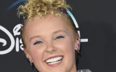 JoJo Siwa faced coming out criticism from employers