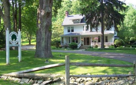 White Oak Inn – Gay Friendly Danville B&B