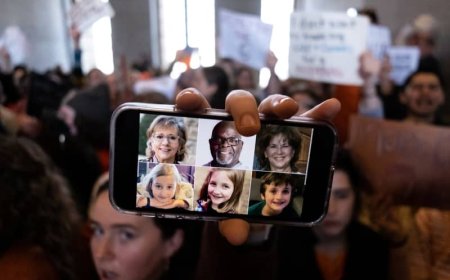 Heidi Stevens: It’s not tampons. Or drag queens. Or Renaissance art. It’s guns. And they’re laying waste to our children