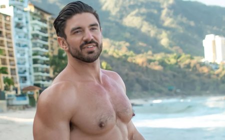 Steve Grand Turns Heads with Revealing Selfie Promoting Grand Axis Underwear