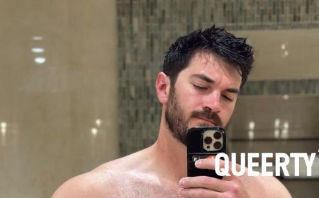 This hunky TikToker just can’t find pants that fit, and we hope he never does