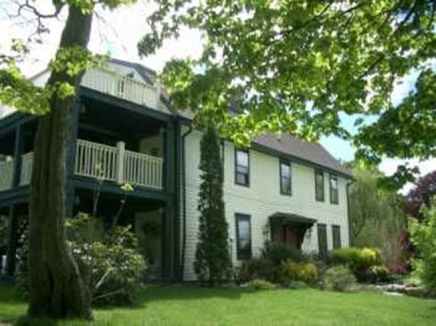 Captain Grant’s 1754 – Connecticut Gay Friendly B&B