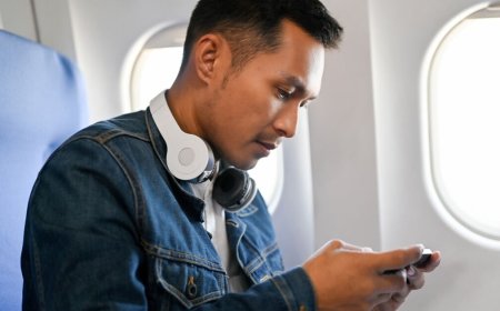 5 video games that will help kill time during a long flight