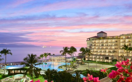 This Puerto Vallarta resort aims to satisfy all appetites