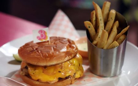 Come on Barbie — to Chicago! Malibu pop-up launches ahead of movie premiere