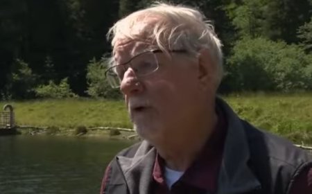 Two Oregon Mayors Resign After Anti-LGBTQ Posts