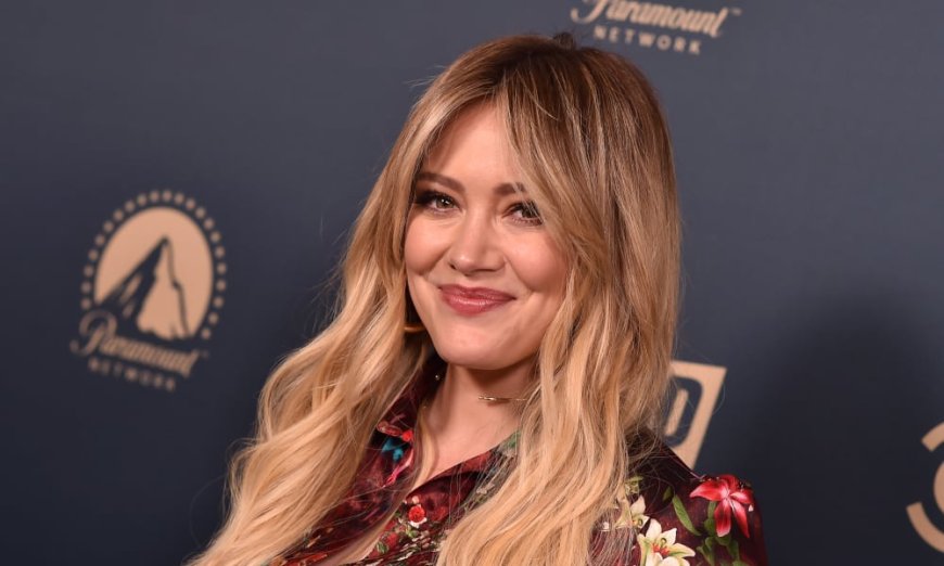 Hilary Duff Sings Disney Throwback at the Picket Lines