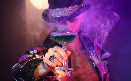 10 unique NYC experiences for queer travelers, from Tom Ford’s flagship to a Brooklyn burlesque