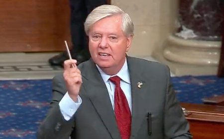 Lindsey Graham’s latest attempt to suck up to Trump has everyone wondering the same thing
