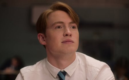 Kit Connor Offers Coming Out Advice