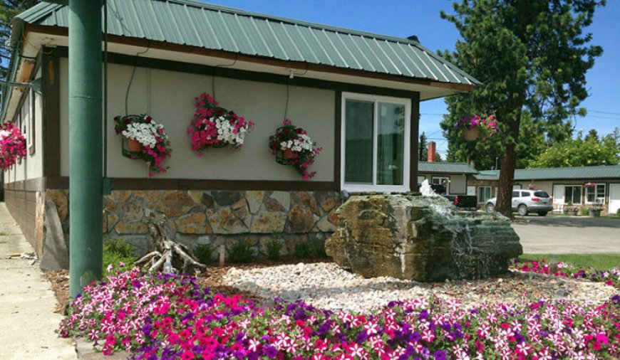 Evergreen Motel – Montana Gay Lodging