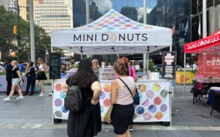 Donuts that dare to show their Pride colors