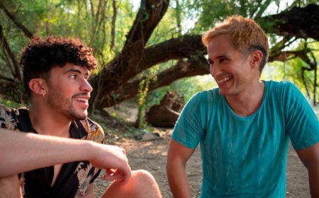 See Bad Bunny and Gael García Bernal kiss in New ‘Cassandro’ Clip