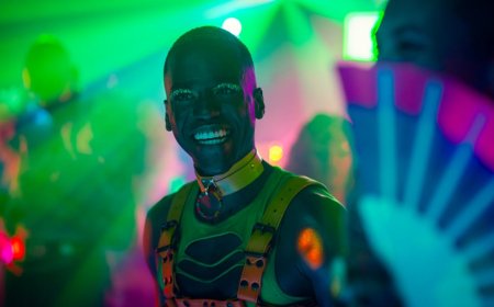 Watch the S4 Trailer for ‘Sex Education’: “Let’s finish together”