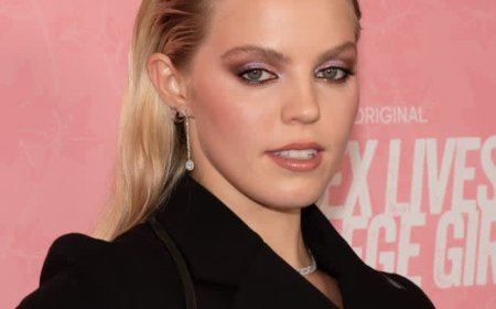 Renee Rapp feels ‘responsibility’ as a queer celebrity