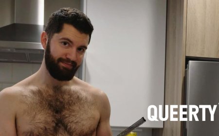 Chef Brad Mahlof dishes on romantic meals, posing in the buff & a date that ended with a bedroom surprise