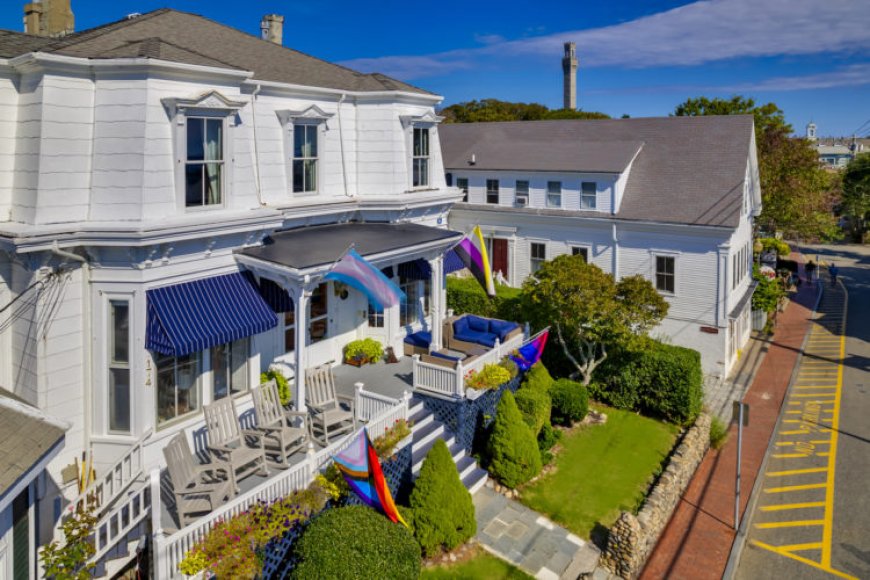 Brasswood Inn – Provincetown Gay B&B