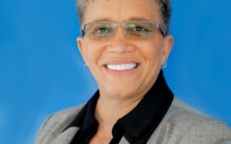 Carla Smith named new CEO of LGBT Center