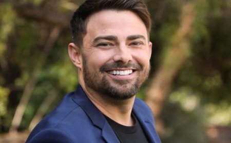Christopher Briney all set to play Aaron Samuels in ‘Mean Girls’, Jonathan Bennett has this advice for him