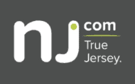 Dear Abby:   School fails to protect student from harassment. Advice for Mother of 8th Grade Lesbian