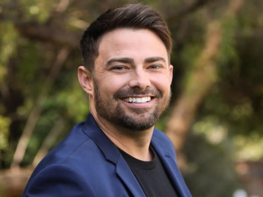 Christopher Briney all set to play Aaron Samuels in ‘Mean Girls’, Jonathan Bennett has this advice for him