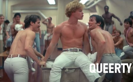This classic Dolly Parton musical features one of the most homoerotic scenes ever committed to film