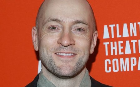 Illusionist Derren Brown’s love life and religion after trying to ‘train himself out of being gay’