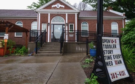 As book battles rage, Washington state Senate votes to make it harder to shut down a library