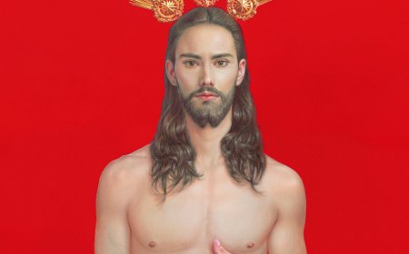 El cartel de la Semana Santa de Sevilla despierta la ira de españoles conservadores en las redes sociales