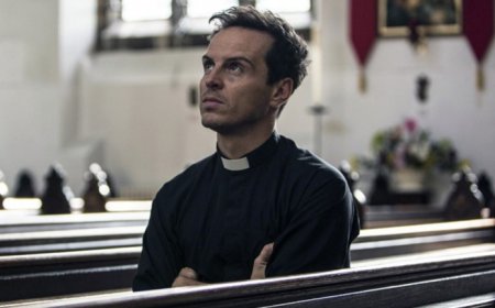 All of Us Strangers star Andrew Scott has a message for people rewatching Fleabag