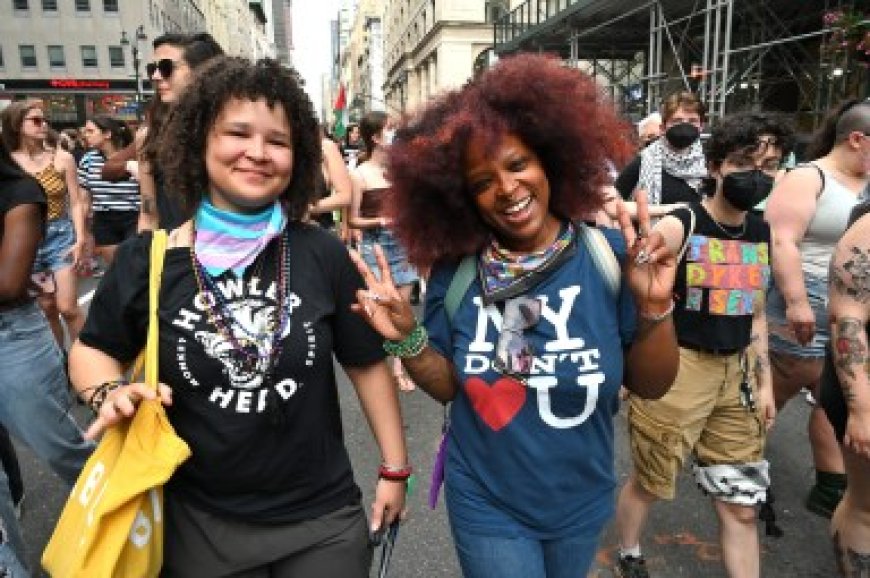 NYC Dyke March combines celebration and protest along Fifth Avenue