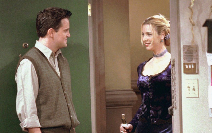 Friends: Lisa Kudrow originally thought Chandler was gay