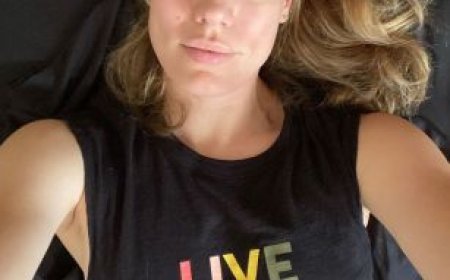 Neon Coat Connects NYC Businesses with LGBTQ+ Professional Models and Creators