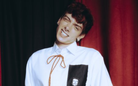 montykeates speaks to his love of a digital generation on RED LOVE HEART FOREVER