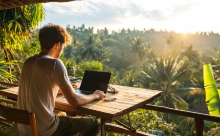 Digital Nomad Essentials: eSIM and More