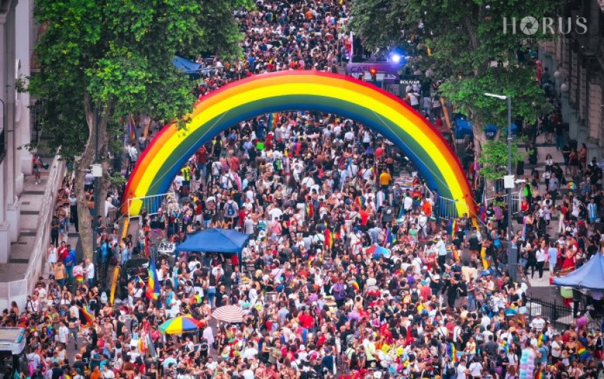 Dos millones de personas acuden a la primera Marcha del Orgullo en Buenos Aires bajo el gobierno de Milei