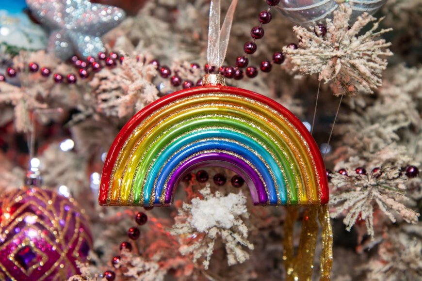 Going home for the holidays can be challenging if you’re a young trans person – here’s how to prepare