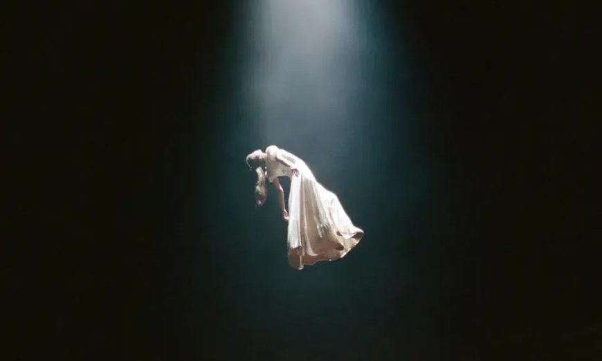 Ariana Grande Finally Drops ‘Brighter Days Ahead’ The Deluxe Version of ‘Eternal Sunshine’