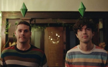 The Highly Anticipated Gay Comedy-Drama ‘Twinless’ Likely to Come to Theaters This Summer