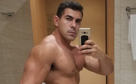 Gay porn star and bodybuilder Damien Stone dies, aged 32