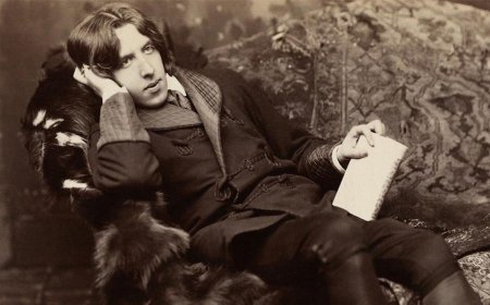 A fictional mental health walk through London’s queer landmarks