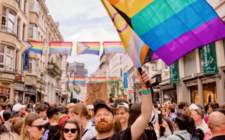 How to be an LGBTQ+ ally? Our Guide for Supporting Queer Folks