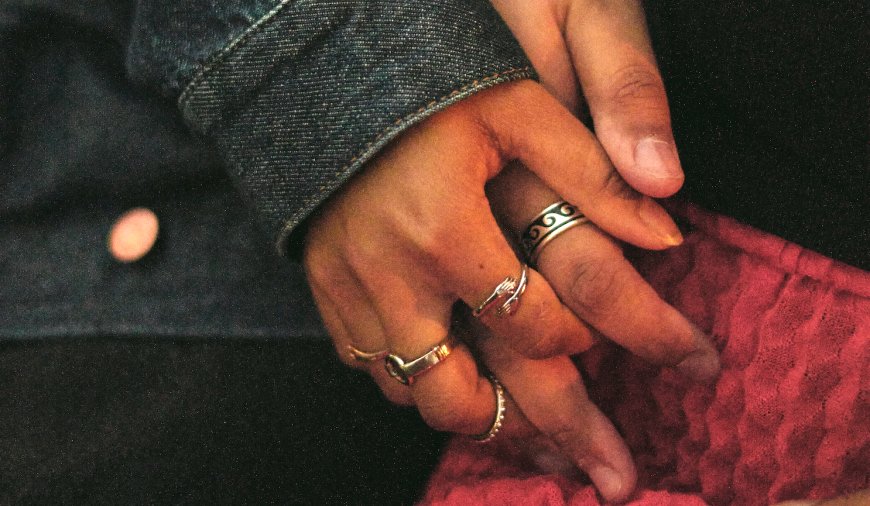 Revealed, the relationship style heralded as the ‘antidote’ to loneliness