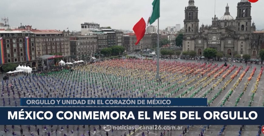5000+ Mexicans Form Record “Human Pride Flag”